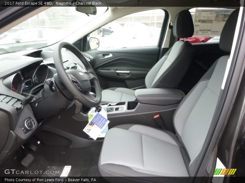 Magnetic / Charcoal Black 2017 Ford Escape SE 4WD