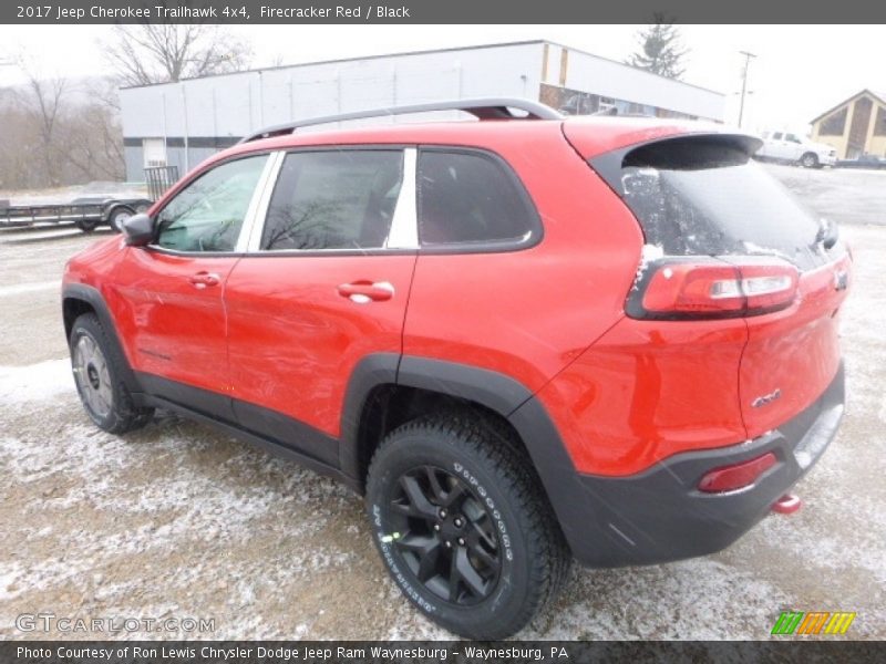 Firecracker Red / Black 2017 Jeep Cherokee Trailhawk 4x4