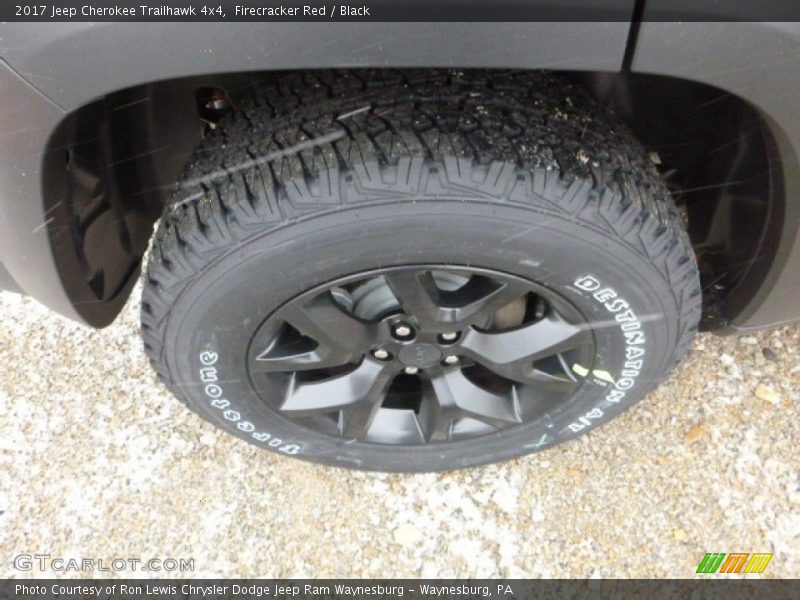 Firecracker Red / Black 2017 Jeep Cherokee Trailhawk 4x4