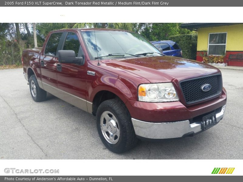 Dark Toreador Red Metallic / Medium Flint/Dark Flint Grey 2005 Ford F150 XLT SuperCrew