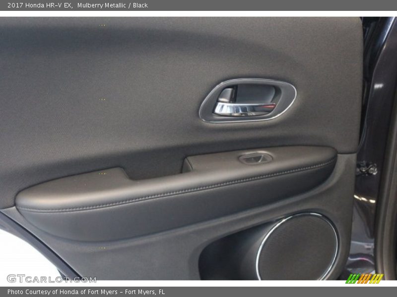 Mulberry Metallic / Black 2017 Honda HR-V EX