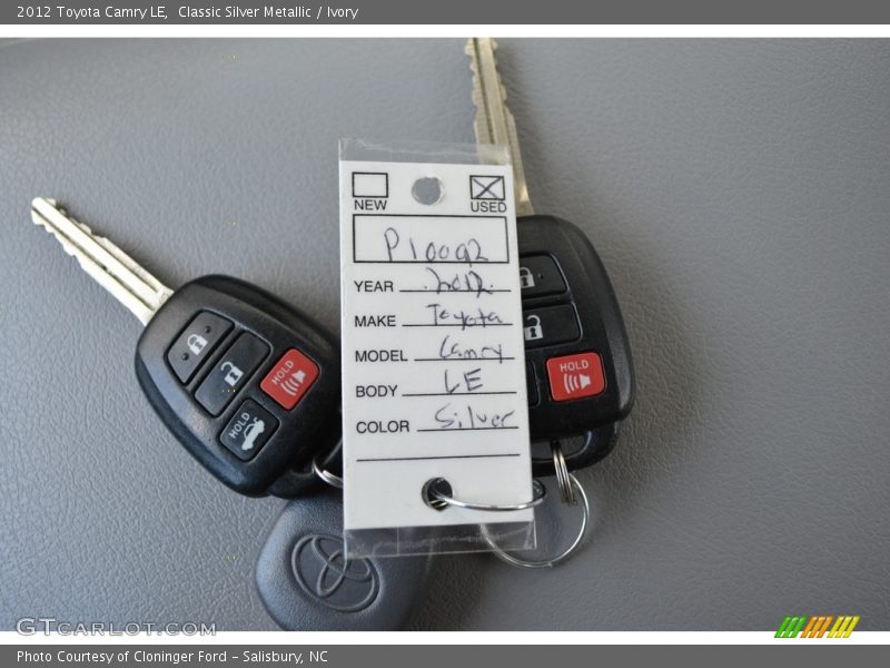Classic Silver Metallic / Ivory 2012 Toyota Camry LE