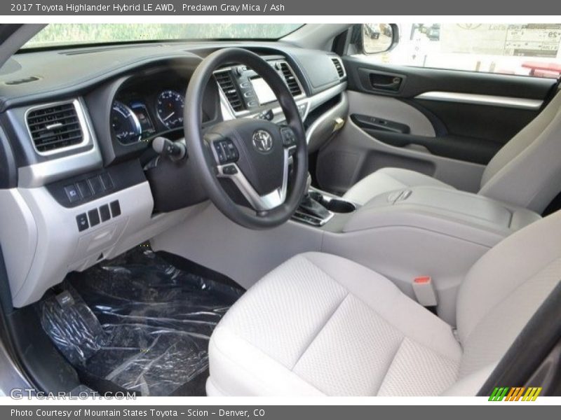  2017 Highlander Hybrid LE AWD Ash Interior