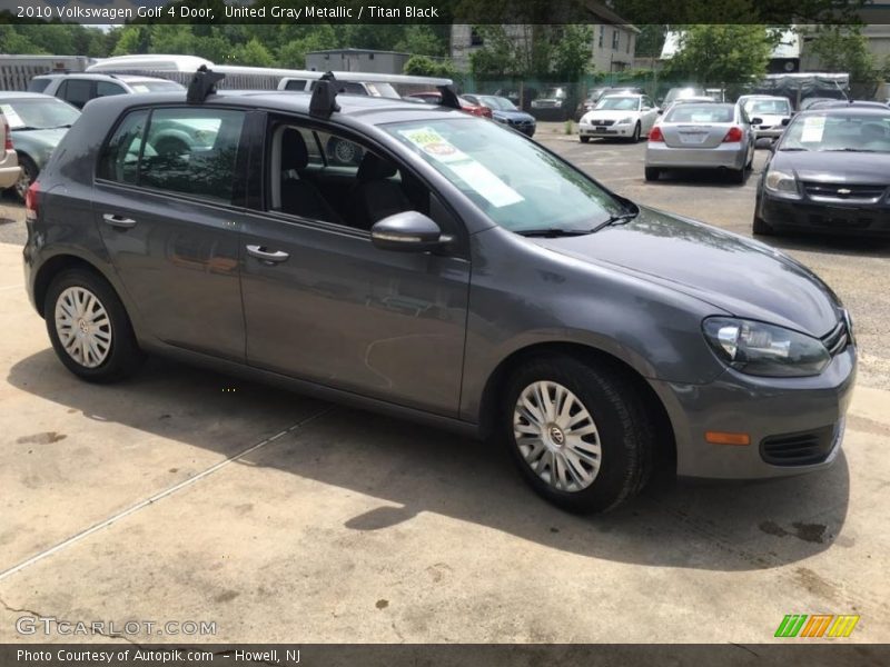 United Gray Metallic / Titan Black 2010 Volkswagen Golf 4 Door
