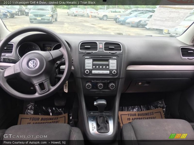 United Gray Metallic / Titan Black 2010 Volkswagen Golf 4 Door