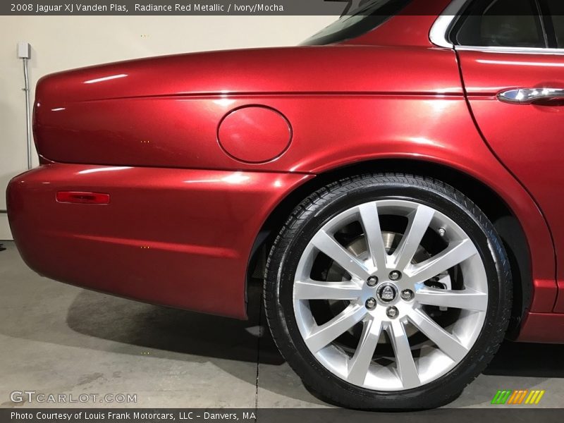 Radiance Red Metallic / Ivory/Mocha 2008 Jaguar XJ Vanden Plas