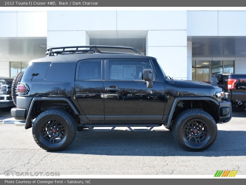 Black / Dark Charcoal 2013 Toyota FJ Cruiser 4WD