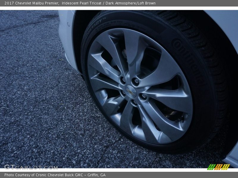 Iridescent Pearl Tricoat / Dark Atmosphere/Loft Brown 2017 Chevrolet Malibu Premier