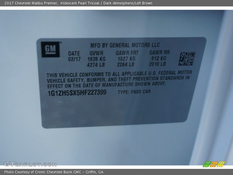 Iridescent Pearl Tricoat / Dark Atmosphere/Loft Brown 2017 Chevrolet Malibu Premier