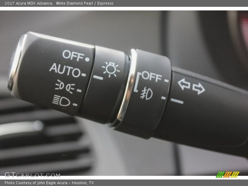 White Diamond Pearl / Espresso 2017 Acura MDX Advance