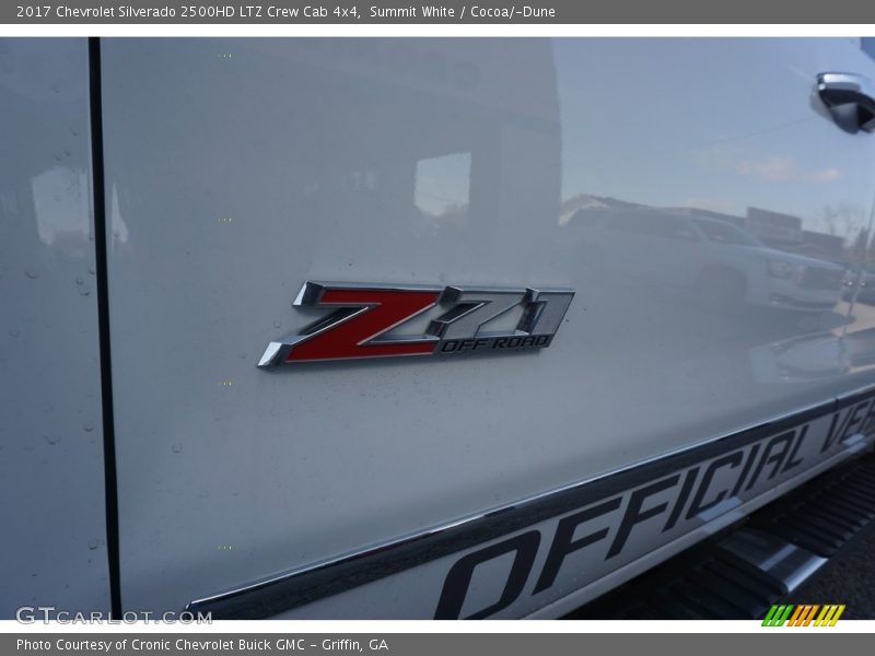 Summit White / Cocoa/­Dune 2017 Chevrolet Silverado 2500HD LTZ Crew Cab 4x4