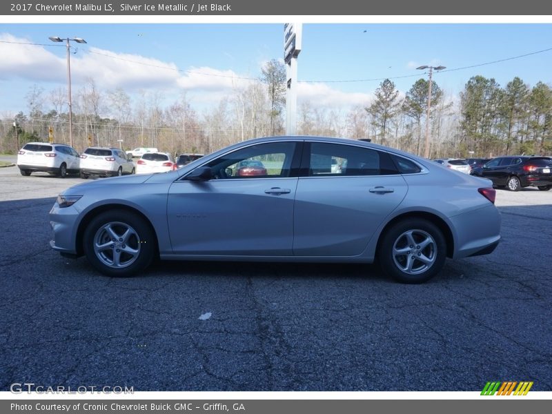 Silver Ice Metallic / Jet Black 2017 Chevrolet Malibu LS