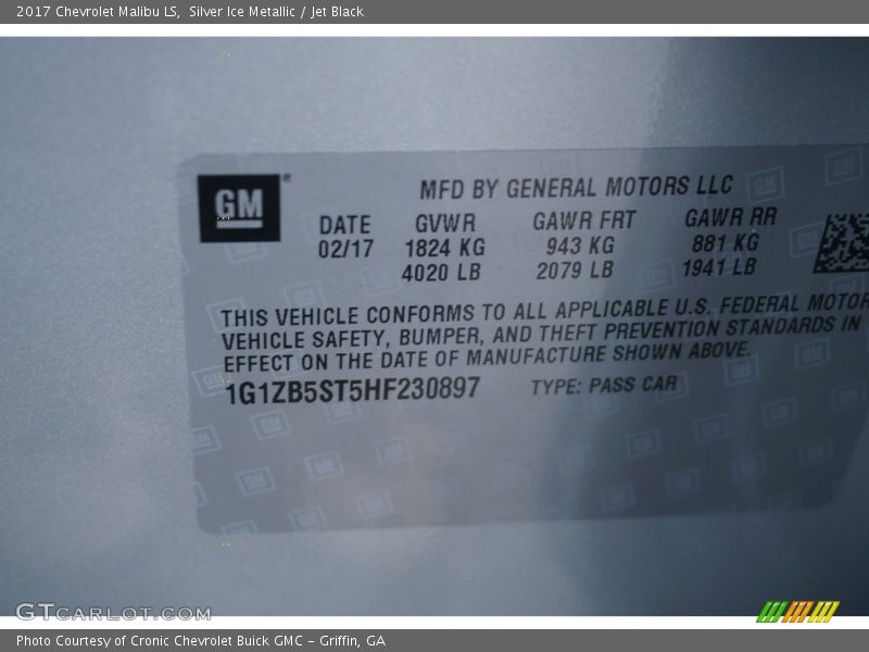 Silver Ice Metallic / Jet Black 2017 Chevrolet Malibu LS