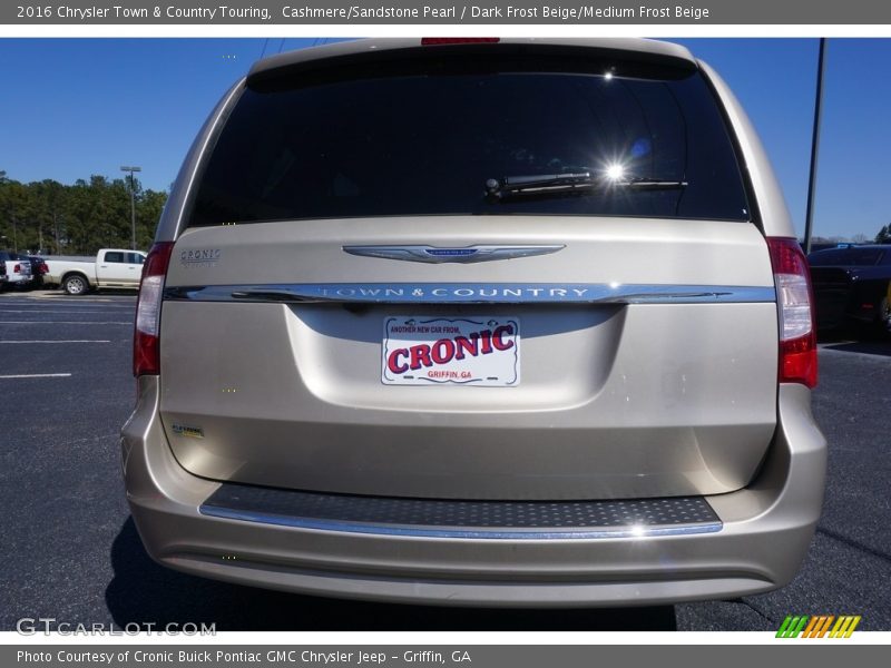 Cashmere/Sandstone Pearl / Dark Frost Beige/Medium Frost Beige 2016 Chrysler Town & Country Touring