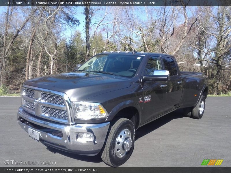 Front 3/4 View of 2017 3500 Laramie Crew Cab 4x4 Dual Rear Wheel