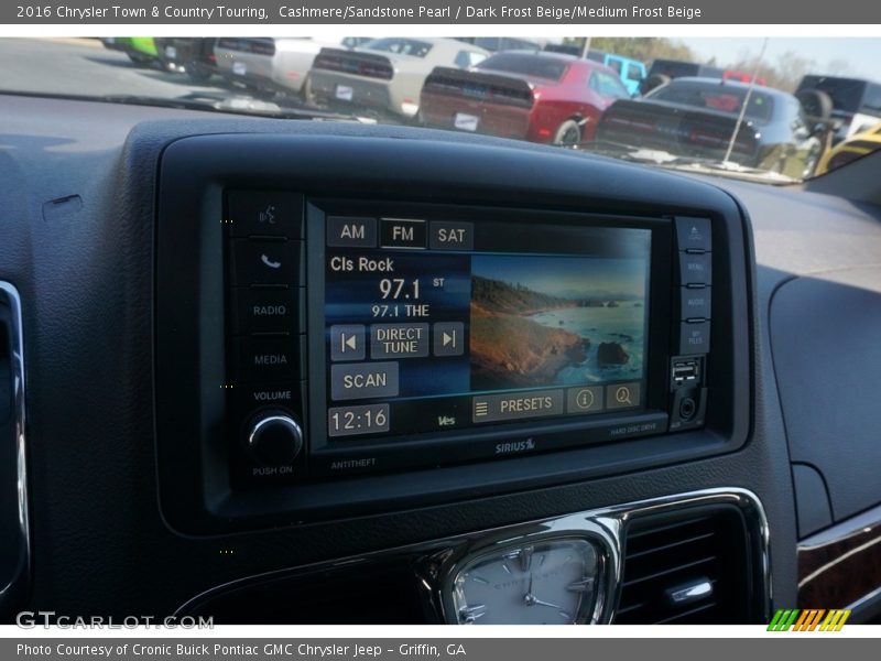 Cashmere/Sandstone Pearl / Dark Frost Beige/Medium Frost Beige 2016 Chrysler Town & Country Touring