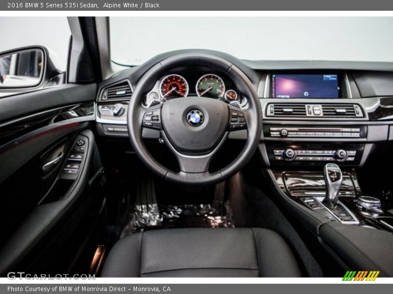 Alpine White / Black 2016 BMW 5 Series 535i Sedan