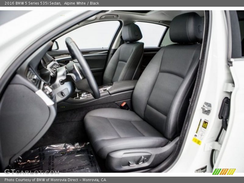 Alpine White / Black 2016 BMW 5 Series 535i Sedan