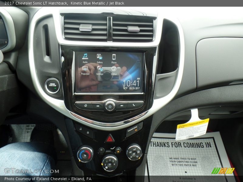 Kinetic Blue Metallic / Jet Black 2017 Chevrolet Sonic LT Hatchback