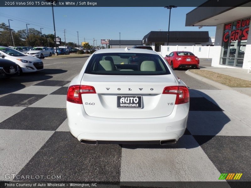 Ice White / Soft Beige 2016 Volvo S60 T5 Drive-E