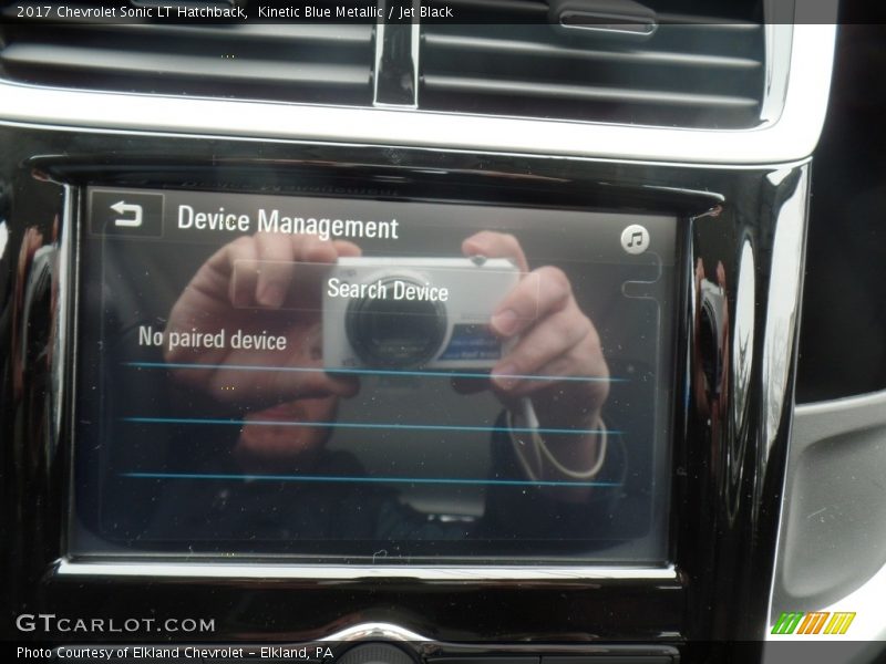 Kinetic Blue Metallic / Jet Black 2017 Chevrolet Sonic LT Hatchback