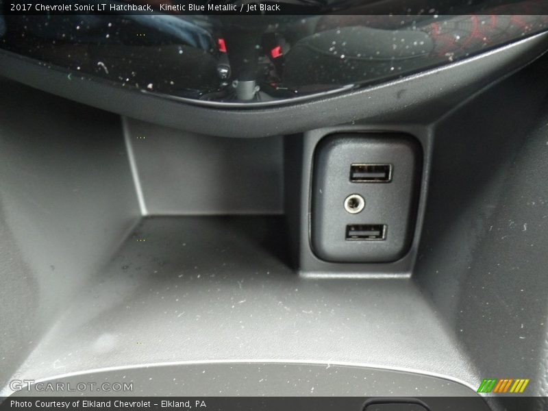 Kinetic Blue Metallic / Jet Black 2017 Chevrolet Sonic LT Hatchback