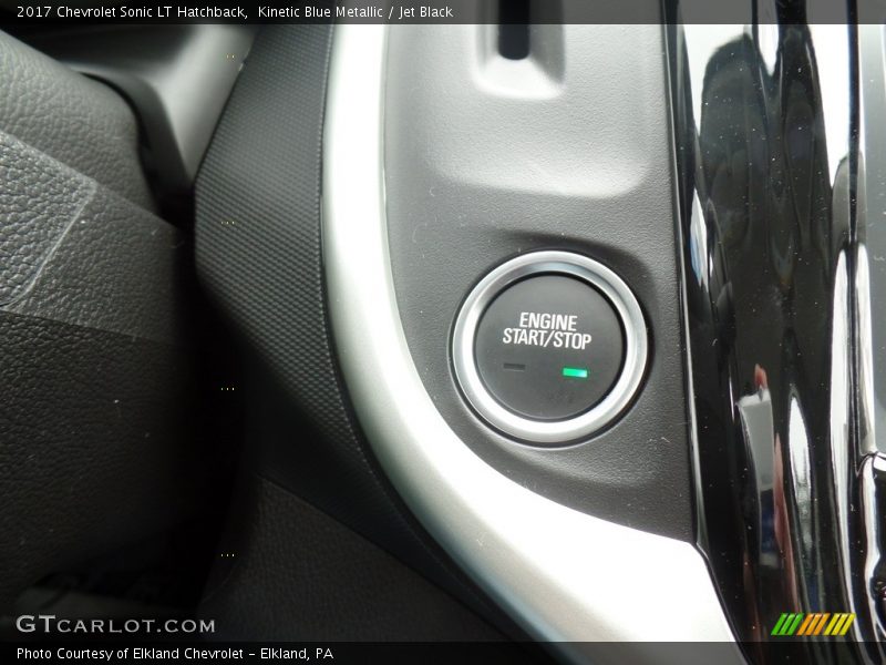Kinetic Blue Metallic / Jet Black 2017 Chevrolet Sonic LT Hatchback