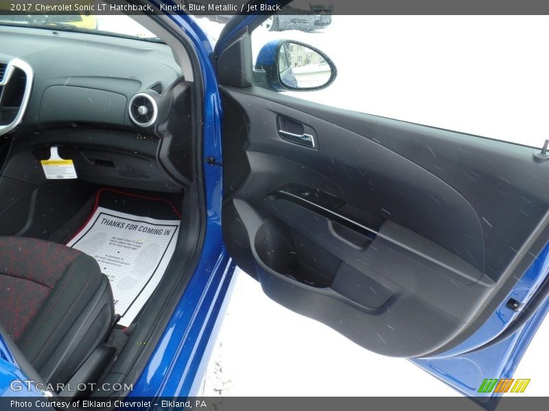 Kinetic Blue Metallic / Jet Black 2017 Chevrolet Sonic LT Hatchback
