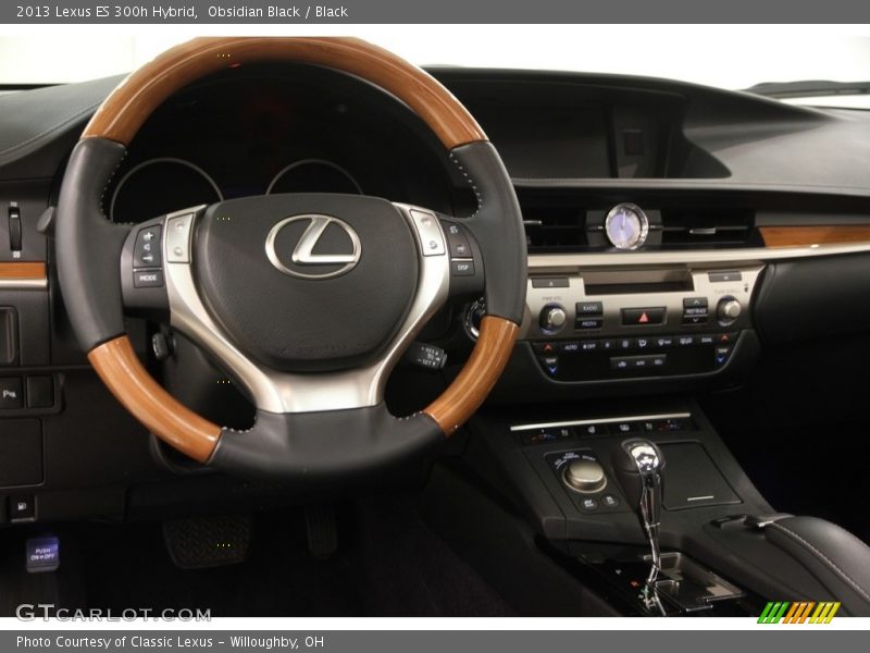 Obsidian Black / Black 2013 Lexus ES 300h Hybrid