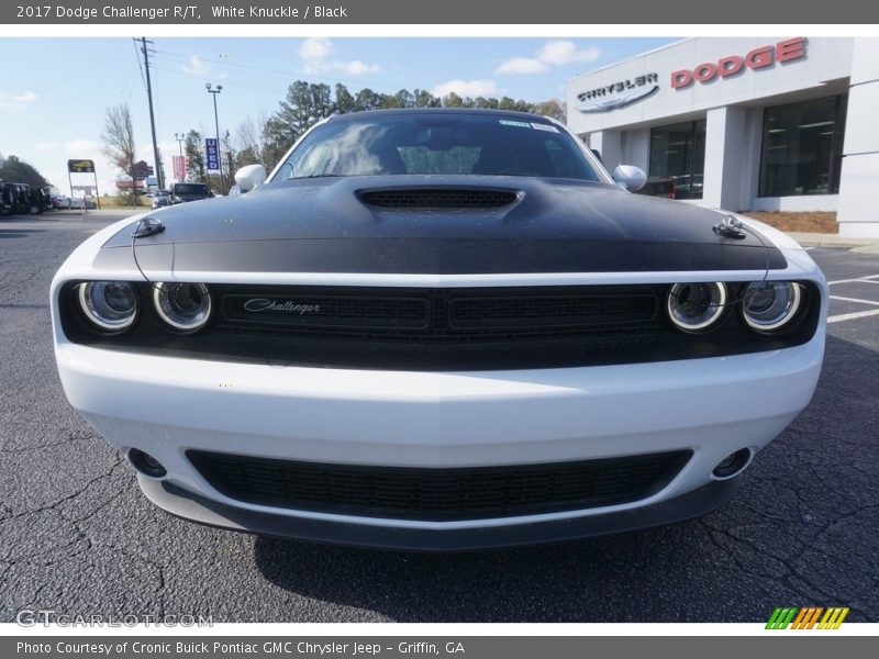 White Knuckle / Black 2017 Dodge Challenger R/T