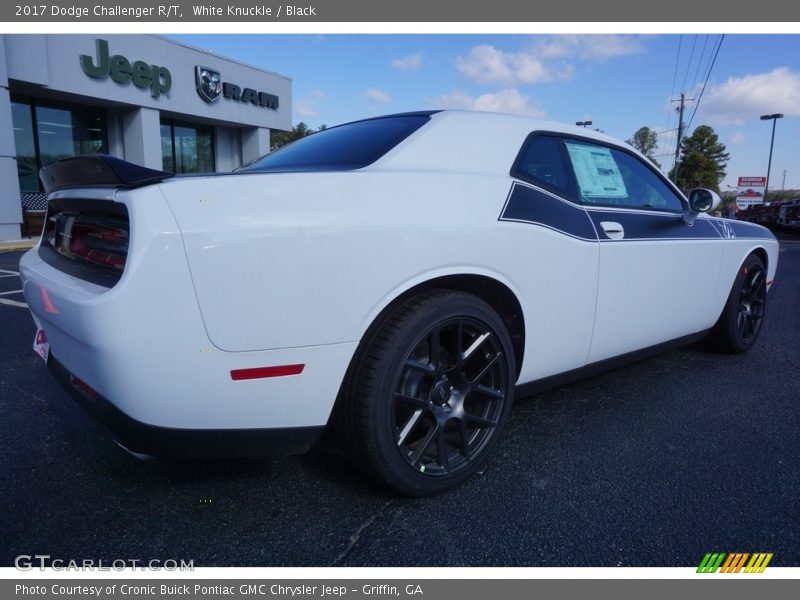 White Knuckle / Black 2017 Dodge Challenger R/T