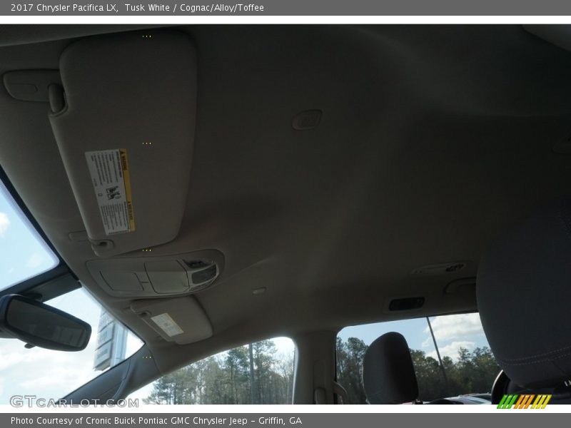 Tusk White / Cognac/Alloy/Toffee 2017 Chrysler Pacifica LX