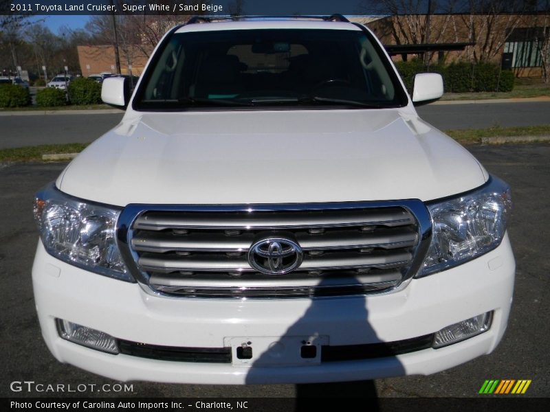 Super White / Sand Beige 2011 Toyota Land Cruiser