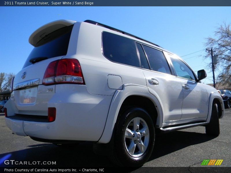 Super White / Sand Beige 2011 Toyota Land Cruiser