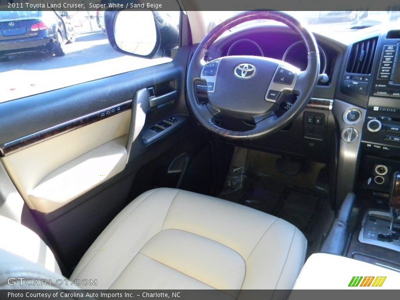 Super White / Sand Beige 2011 Toyota Land Cruiser