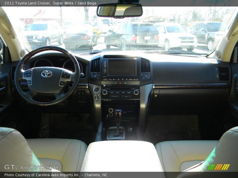 Super White / Sand Beige 2011 Toyota Land Cruiser
