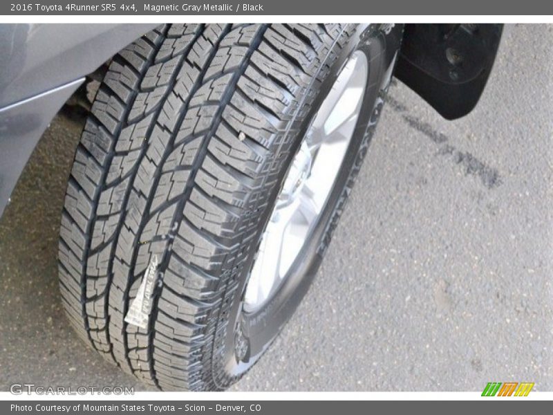 Magnetic Gray Metallic / Black 2016 Toyota 4Runner SR5 4x4