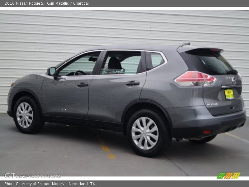 Gun Metallic / Charcoal 2016 Nissan Rogue S