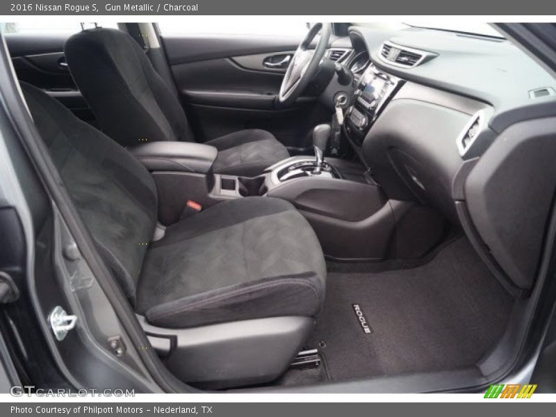 Gun Metallic / Charcoal 2016 Nissan Rogue S
