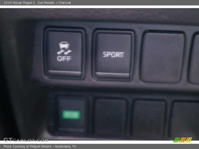 Gun Metallic / Charcoal 2016 Nissan Rogue S