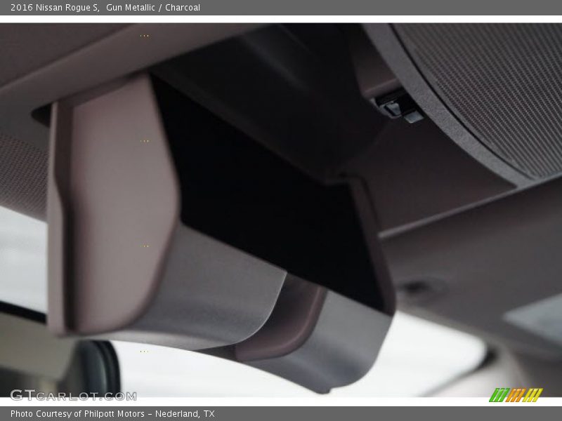 Gun Metallic / Charcoal 2016 Nissan Rogue S