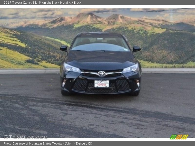 Midnight Black Metallic / Black 2017 Toyota Camry SE