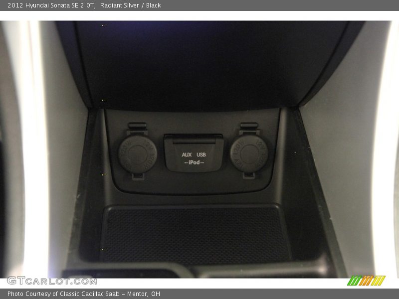 Radiant Silver / Black 2012 Hyundai Sonata SE 2.0T