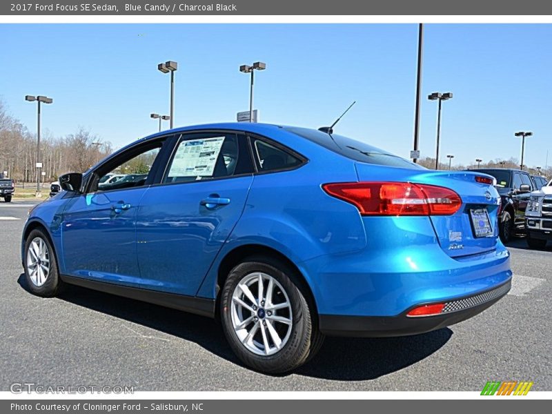 Blue Candy / Charcoal Black 2017 Ford Focus SE Sedan