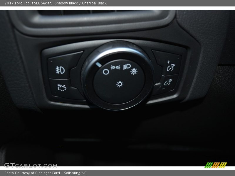 Shadow Black / Charcoal Black 2017 Ford Focus SEL Sedan