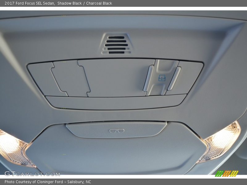 Shadow Black / Charcoal Black 2017 Ford Focus SEL Sedan