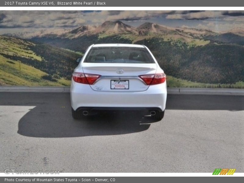 Blizzard White Pearl / Black 2017 Toyota Camry XSE V6