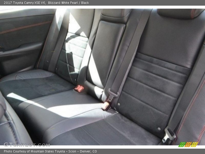 Blizzard White Pearl / Black 2017 Toyota Camry XSE V6