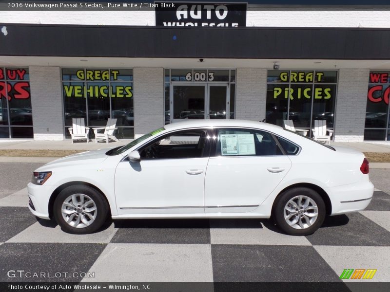 Pure White / Titan Black 2016 Volkswagen Passat S Sedan