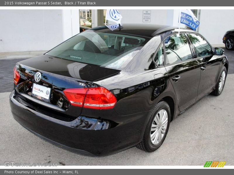 Black / Titan Black 2015 Volkswagen Passat S Sedan